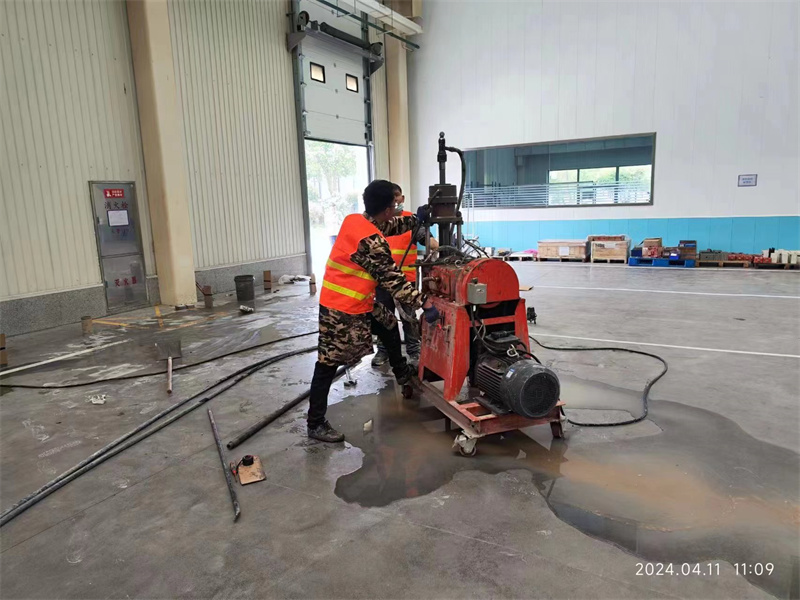 乐东厂房地面下沉塌陷注浆加固施工